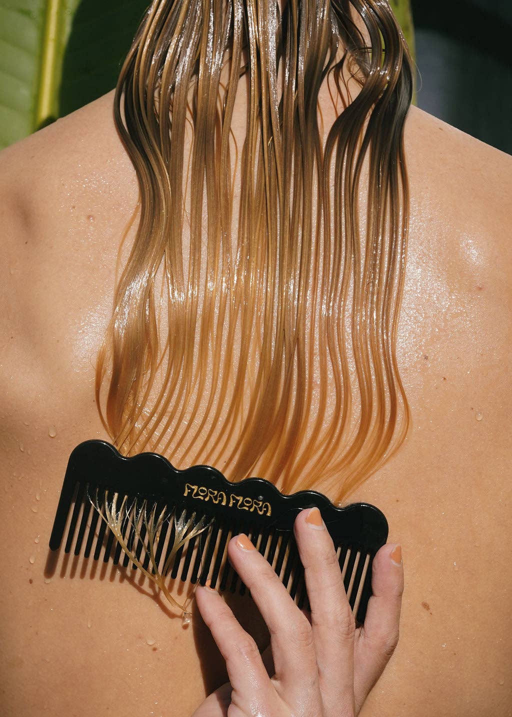 Wide Tooth Wavy Detangling Comb