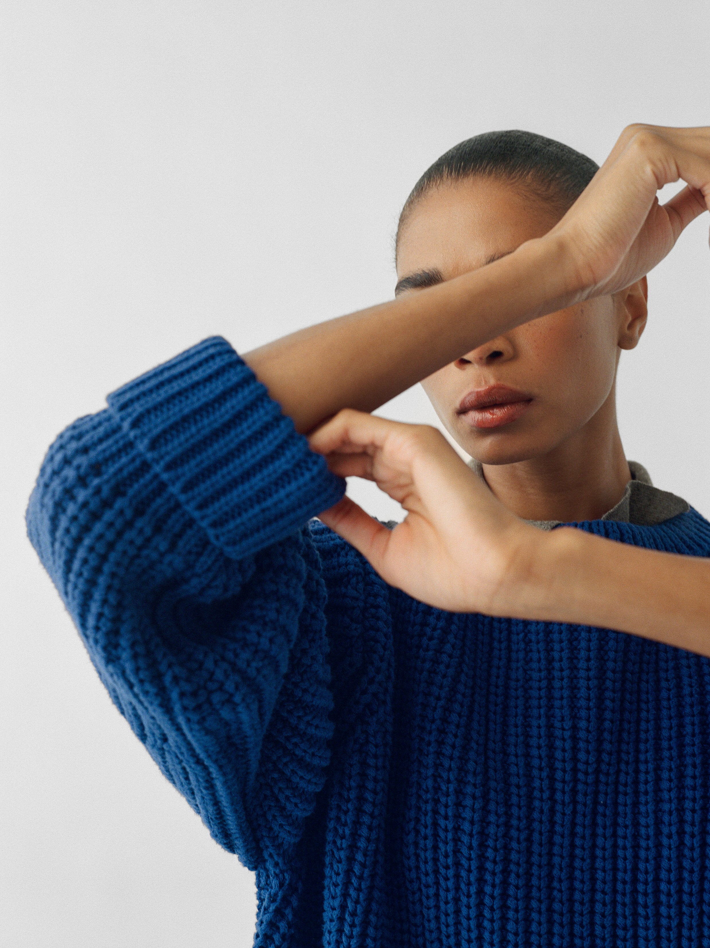 James Street Co Chunky Lowe Pullover Cobalt | The Sunday Standard