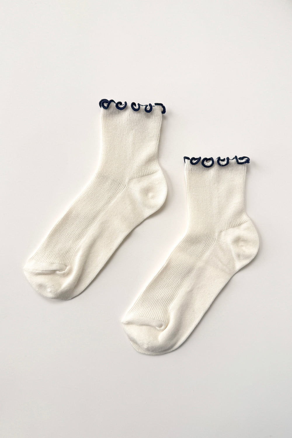 The Petite Ruffled Modal Socks