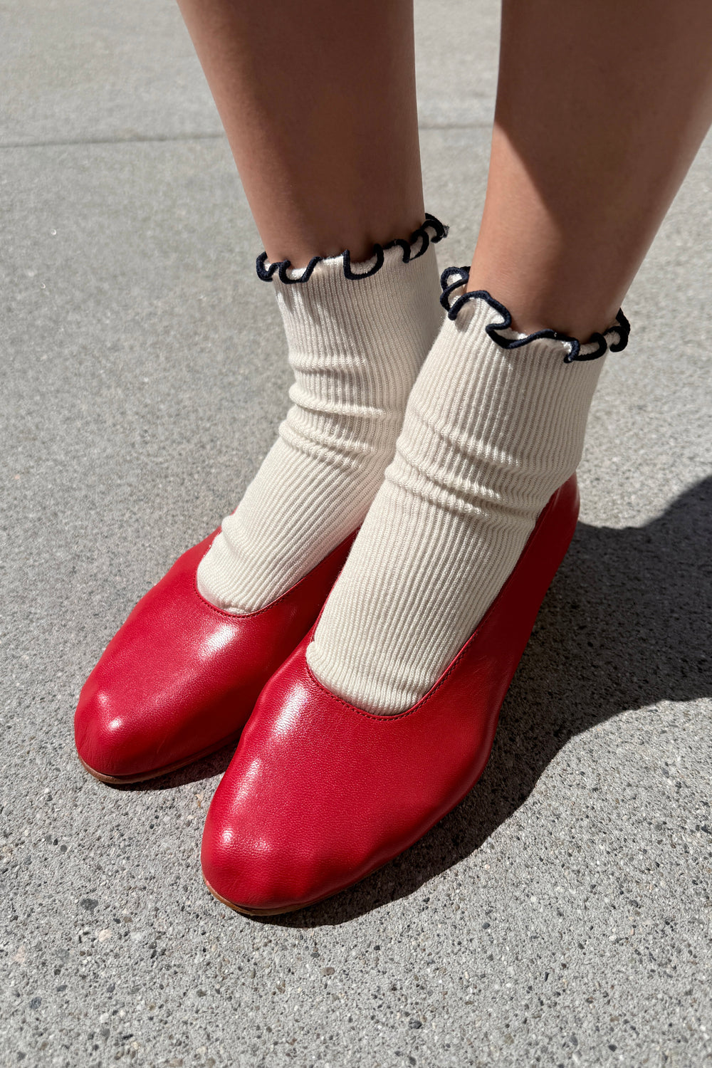 The Petite Ruffled Modal Socks